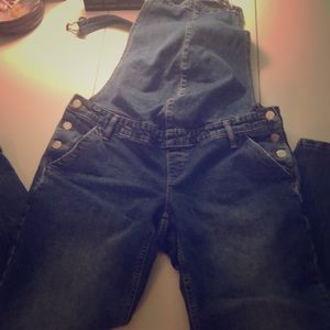 Maternity overalls